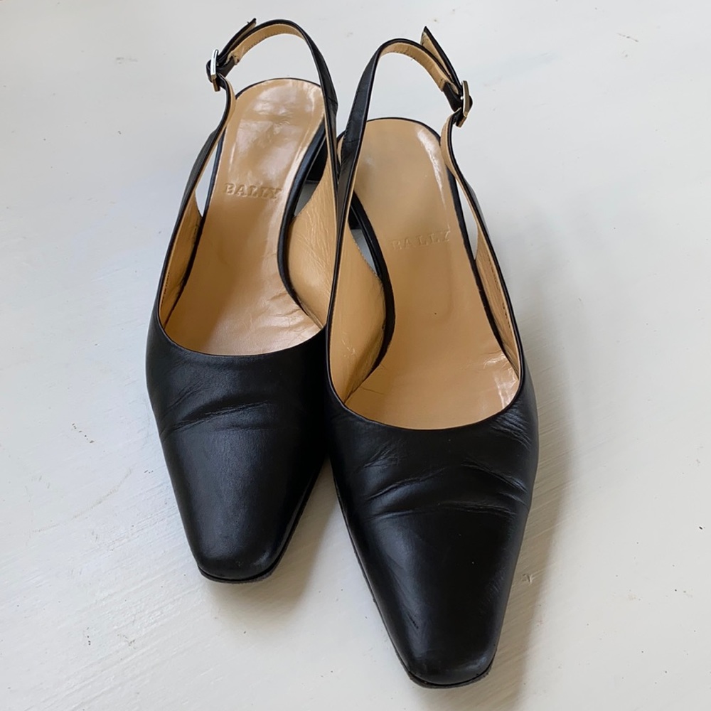 BALLY BLACK SLINGBACK HEELS  SIZE 35.5 (EU)/5 US
